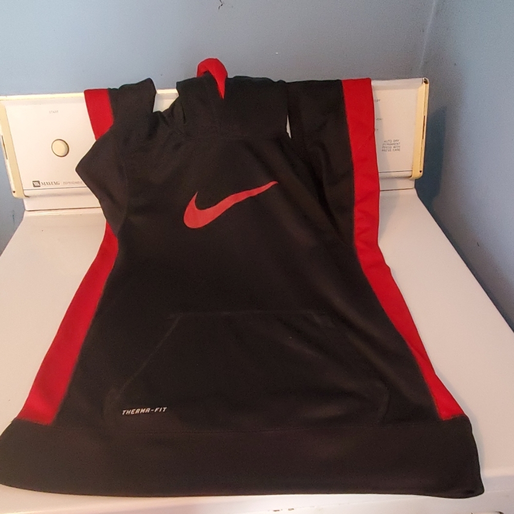 Boys nike